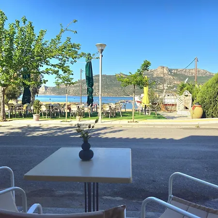 Διαμέρισμα Mary's Luxury 2 *